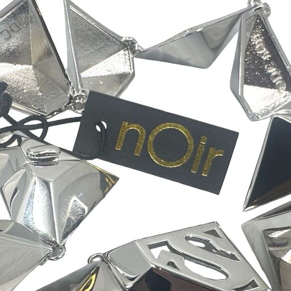 nOir x DC Comics Superman Statement Necklace - 18” - Picture 5 of 5